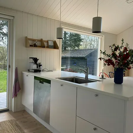 Feriehus Charming Summer House Close To *