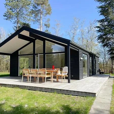Feriehus Charming Summer House Close To *