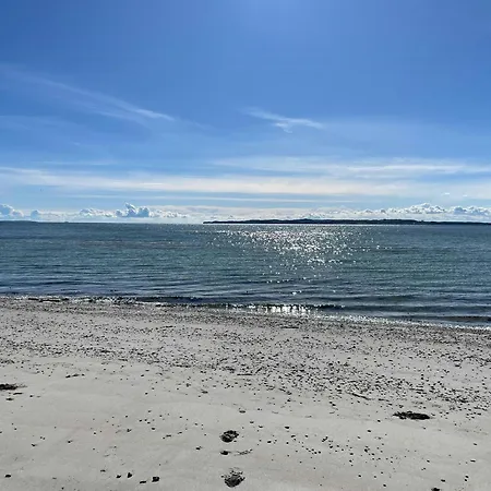 Charming Summer House Close To Feriehus