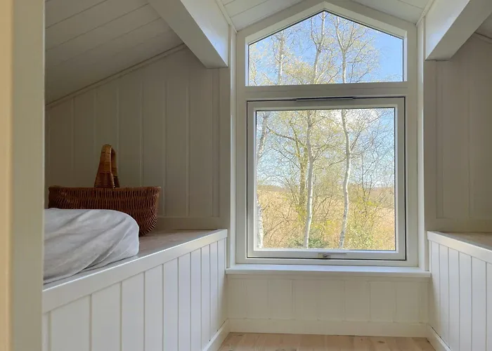 Charming Summer House Close To *