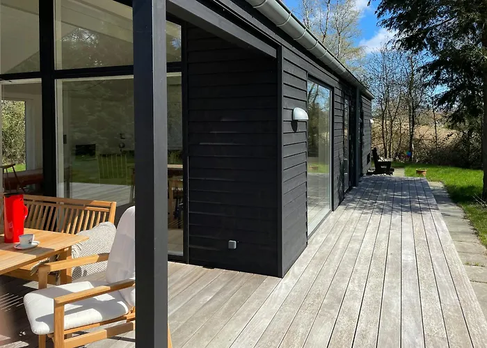 Charming Summer House Close To אבלטופט