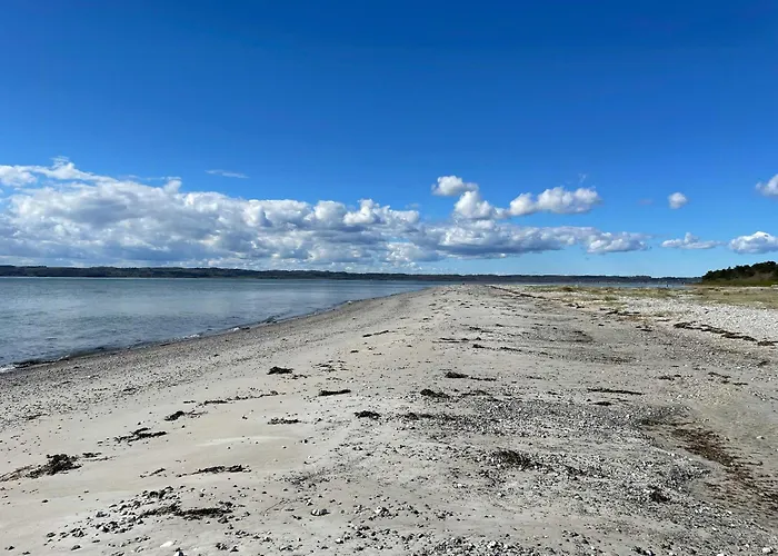 בית נופש Charming Summer House Close To אבלטופט